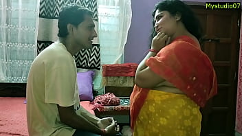 Indian Hot Bhabhi XXX sex with Innocent Boy! With Clear Audio