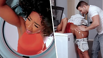 Touching my Girlfriend's Black sMom Stuck in the Washing Machine - MILFED